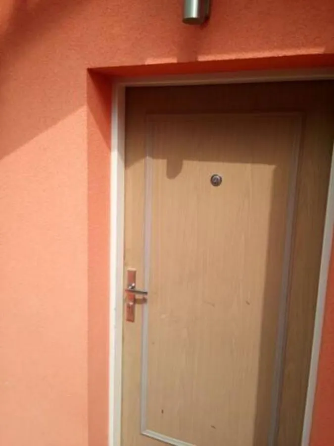 Cely Dum S Vybavenou Kuchyni, Koupelna S Virivkou Villa Prag Tatil Evi